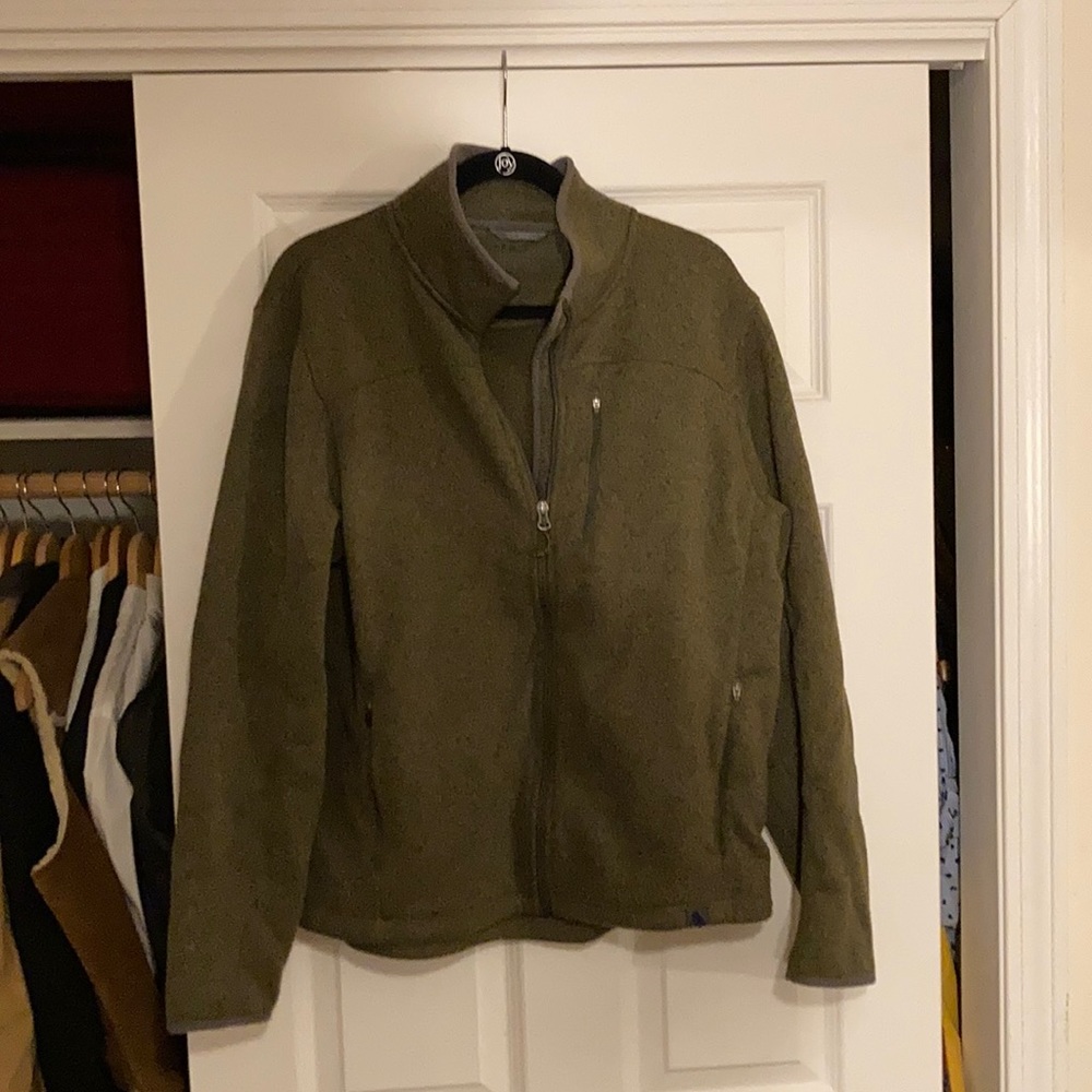 LL bean classic moss green fleece size L